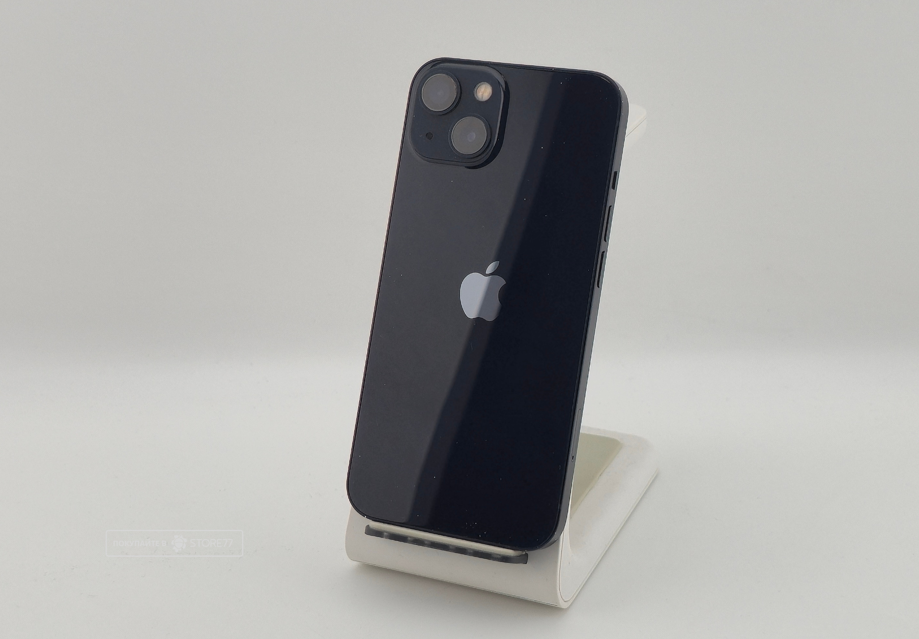 Телефон Apple iPhone 13 256 ГБ, цвет: черная ночь (Midnight) (Уценка)